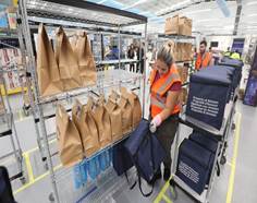 Así son las instalaciones de Amazon Fresh en Zaragoza